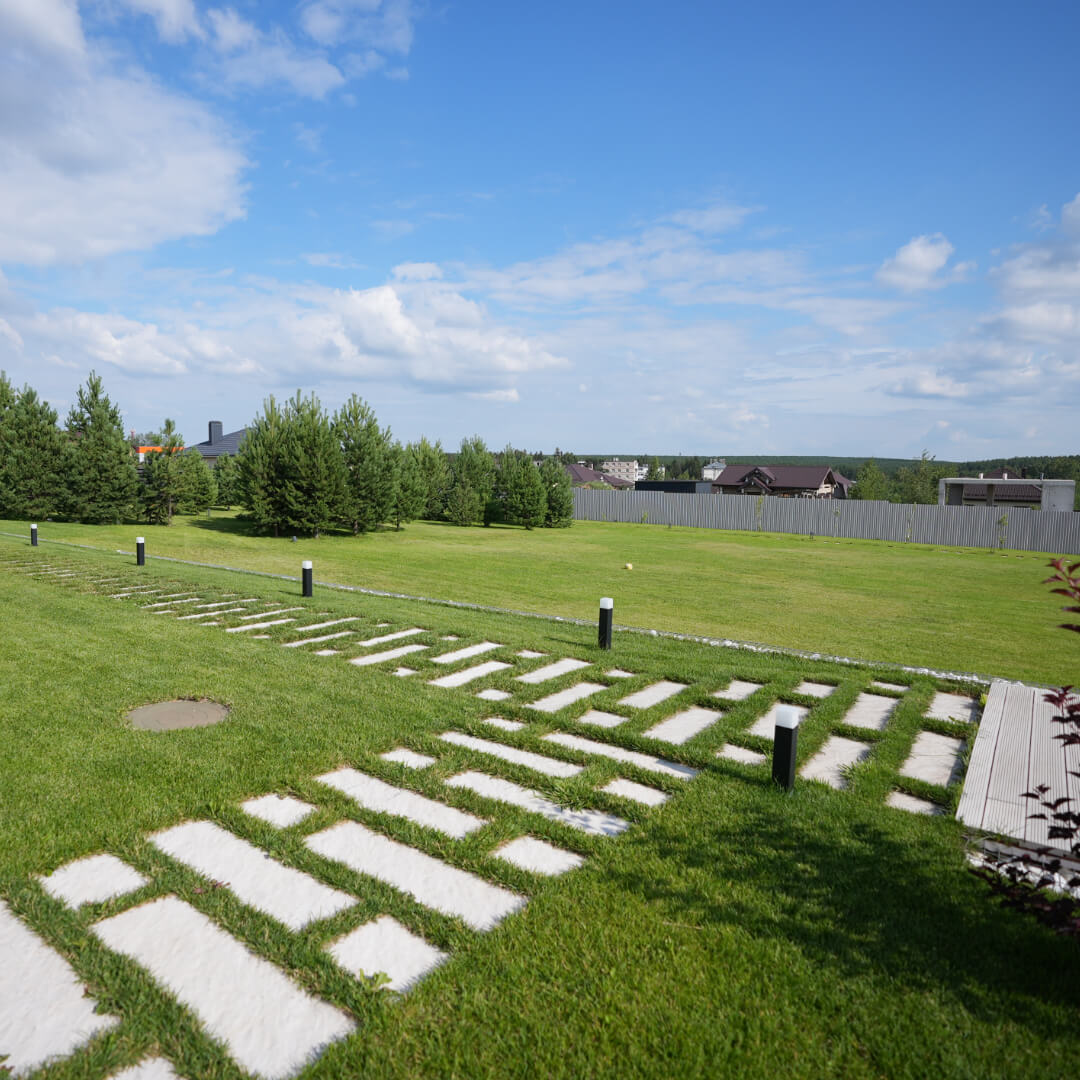 Шаговая плита STONE Светлая Галька 990х330х55мм в Северске фото